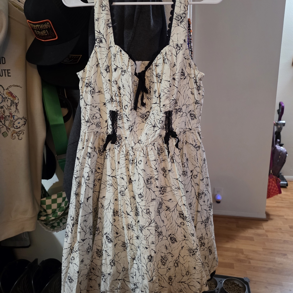 Hot Topic Black and White Patterned Dress